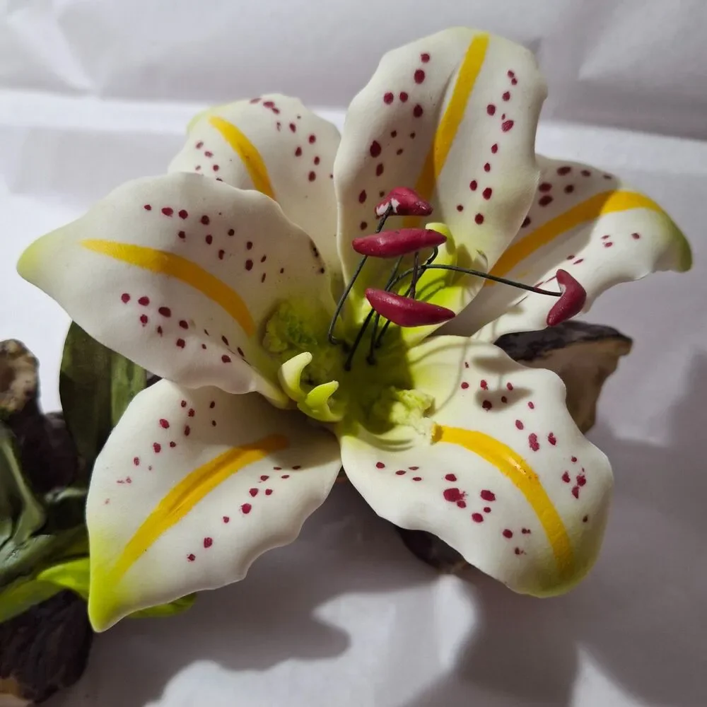 VTG Rare Tiger Lily Branch Cream Yellow Green Italy Porcelain Has Damage